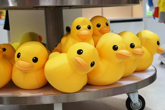 Elvis the Duck | mint