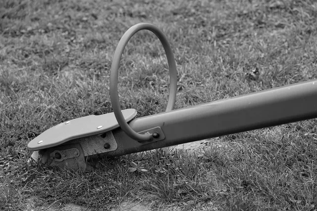 Levo Rocker | Beech + Organic white