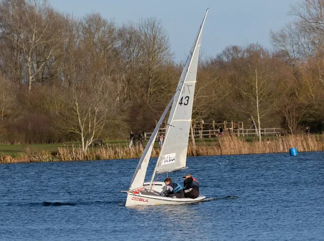 Origami Boat | white