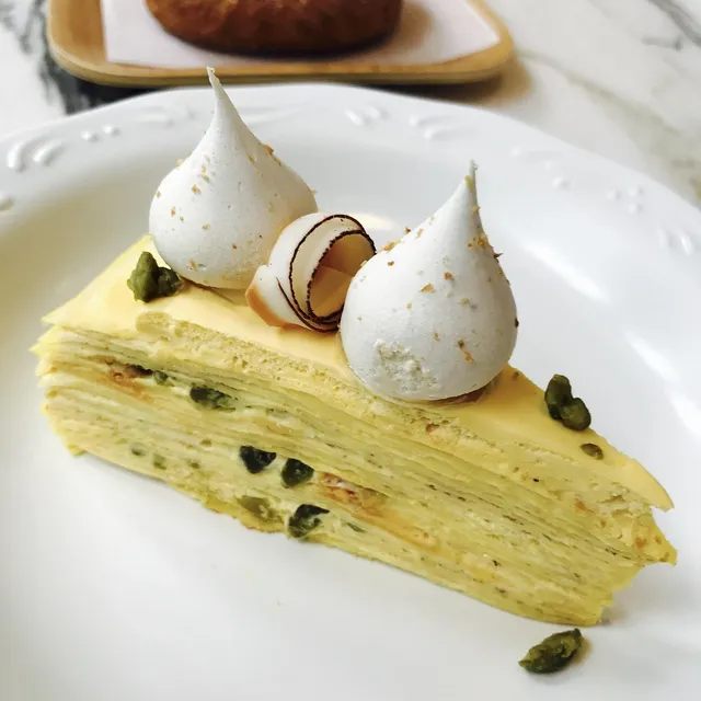 Round Plates | Vanilla