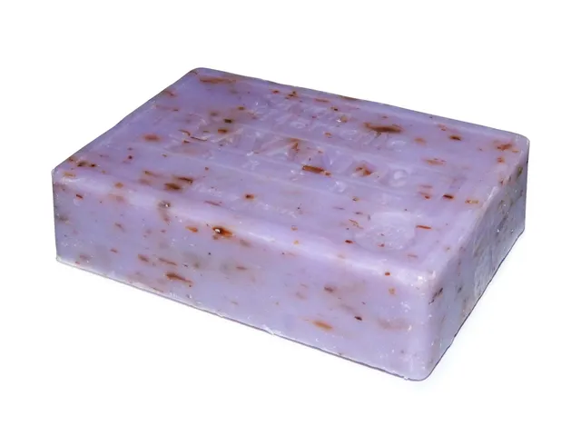 Cleansing bar