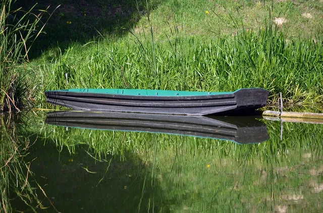 Origami Boat | white